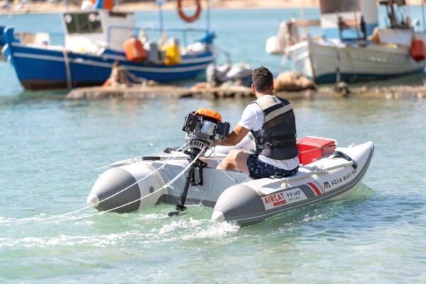 Bote Aircat de Aquamarina